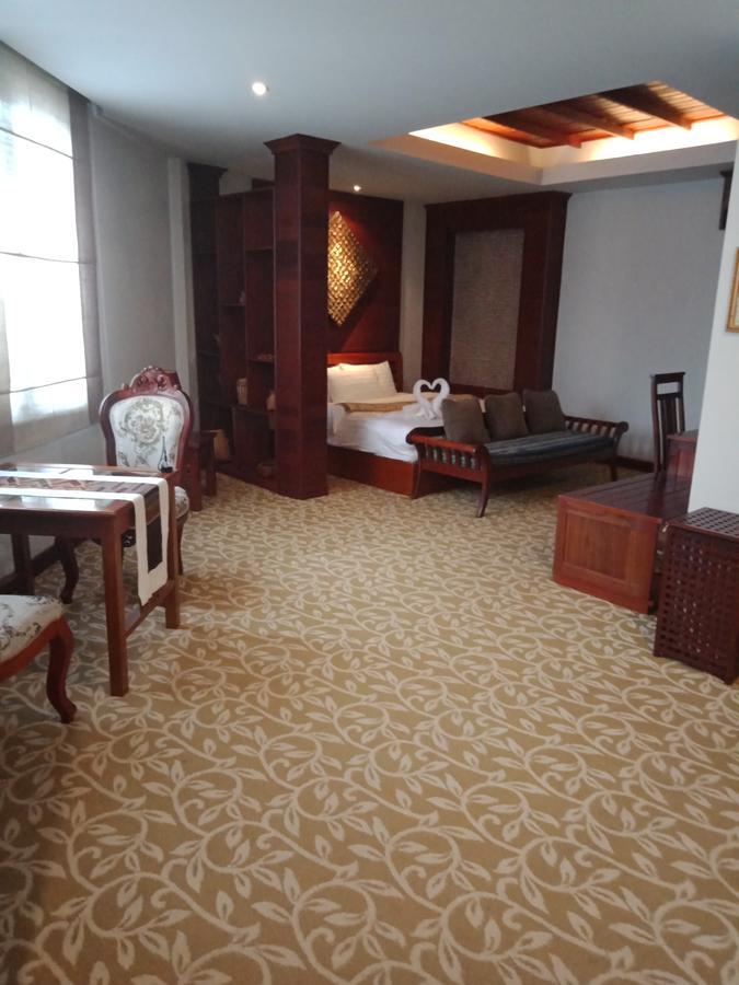 查姆因劳酒店 Muang Xai 外观 照片