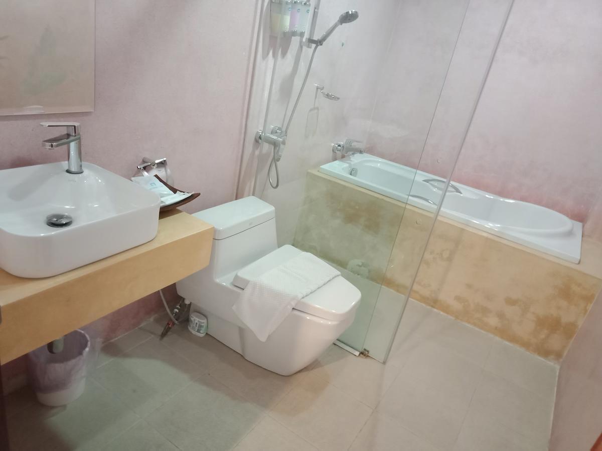 查姆因劳酒店 Muang Xai 外观 照片